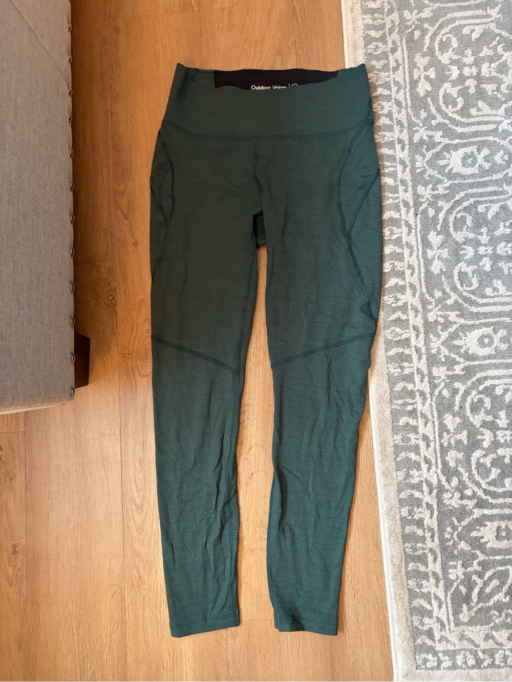 Outdoor Voices Green Performance Leggings S